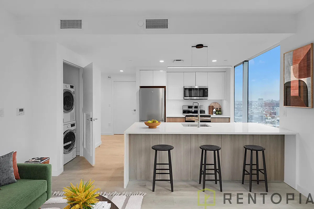 87 Commercial Street - Photo 1