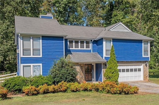 990 Chapman Lane - Photo 1