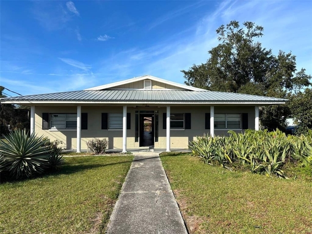 310 Farnol Street Sw - Photo 1