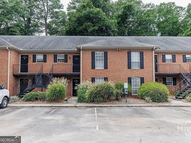 1055 Baxter Street - Photo 1