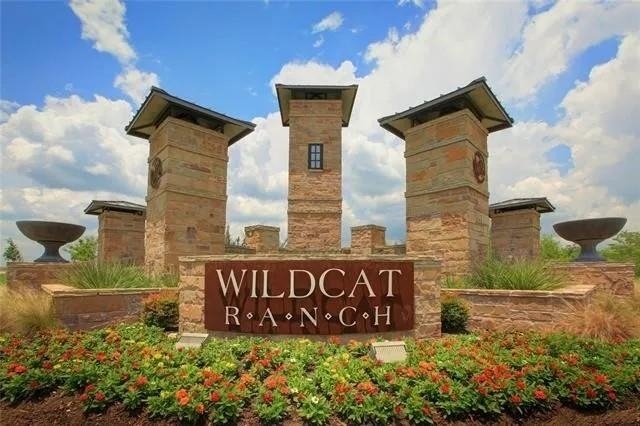 2626 Fieldcrest Lane - Photo 1