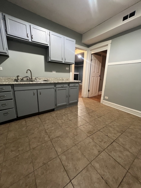 7800 S Burnham Avenue - Photo 1