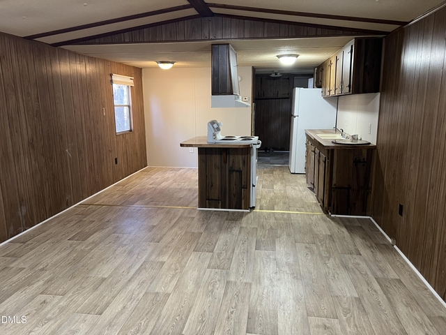 65 White Pine Mhp - Photo 1