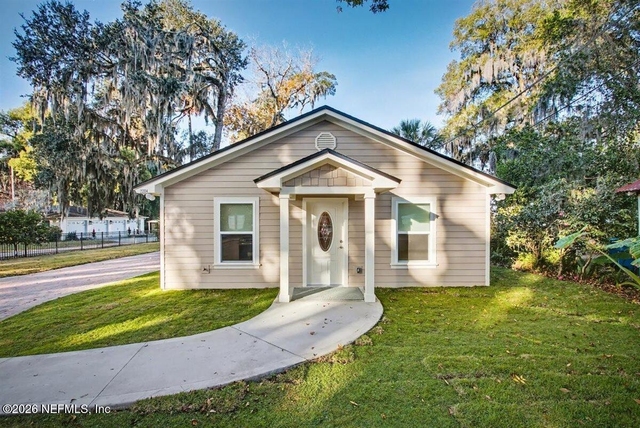 2210 Shepard Street - Photo 1