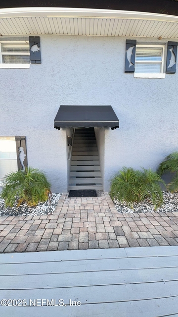 108 S 5th Street - Photo 1