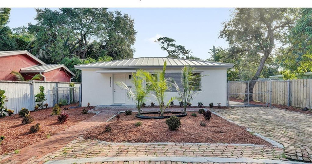 1836 Sw 9th Avenue - Photo 1