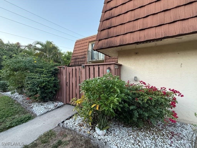 5236 Cedarbend Drive - Photo 1