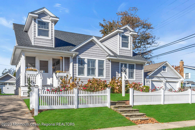 303 B Street - Photo 1