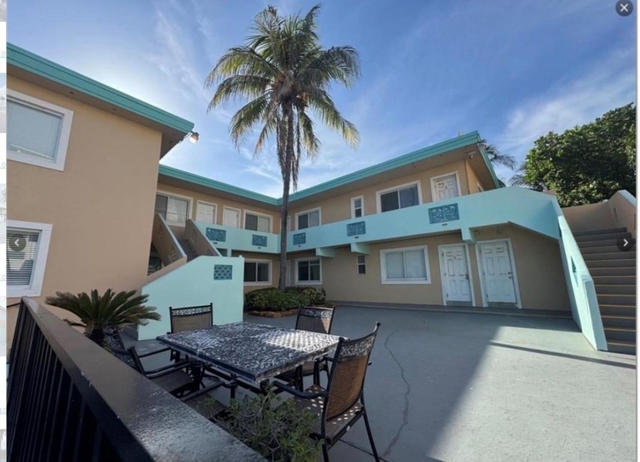 323 Monroe Street - Photo 1