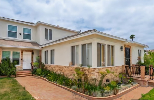 1724 S Crescent Heights - Photo 1