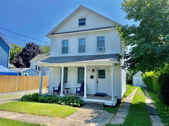 880 Wiggins Street - Photo 1