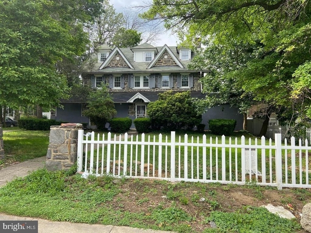 5209 Overbrook Avenue - Photo 1