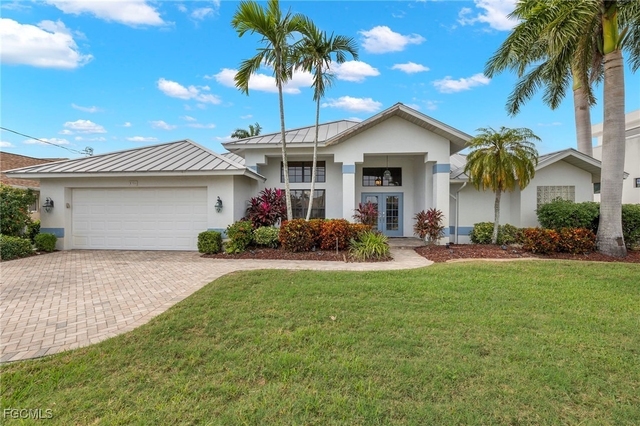 5310 Sands Boulevard - Photo 1