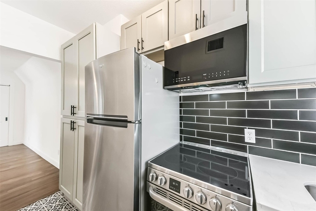 415 Fairview Avenue - Photo 1