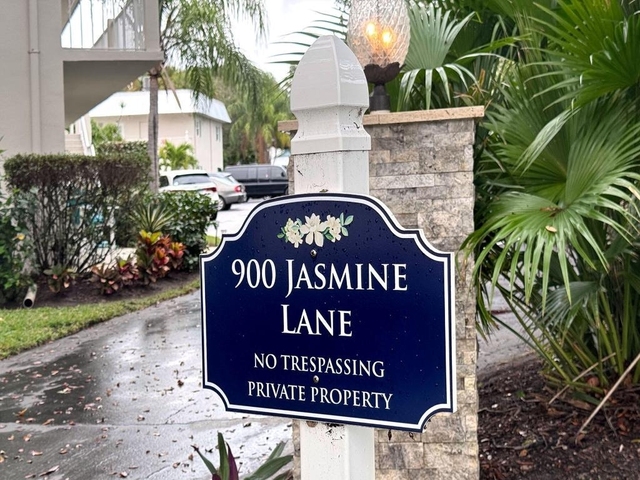 900 Jasmine Lane - Photo 1