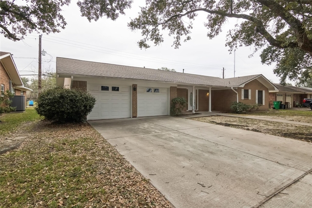 2303 Kipling Street - Photo 1