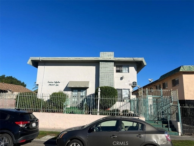 1451 W 105th Street - Photo 1