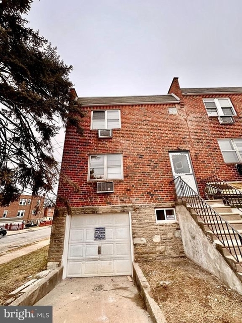 5918 Houghton Street - Photo 1