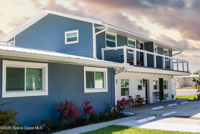 208 W Seminole Avenue - Photo 1