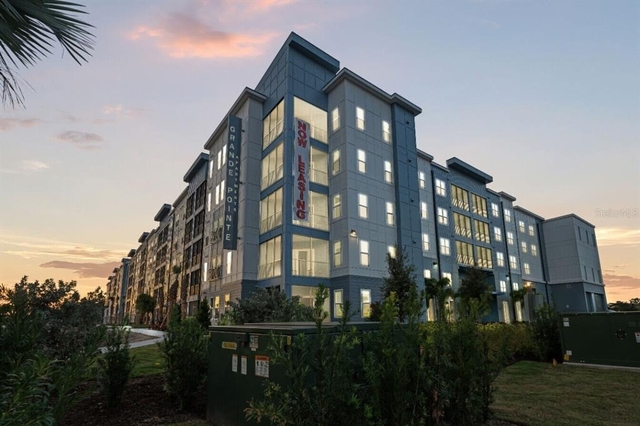 6000 Paradiso Grande Boulevard - Photo 1
