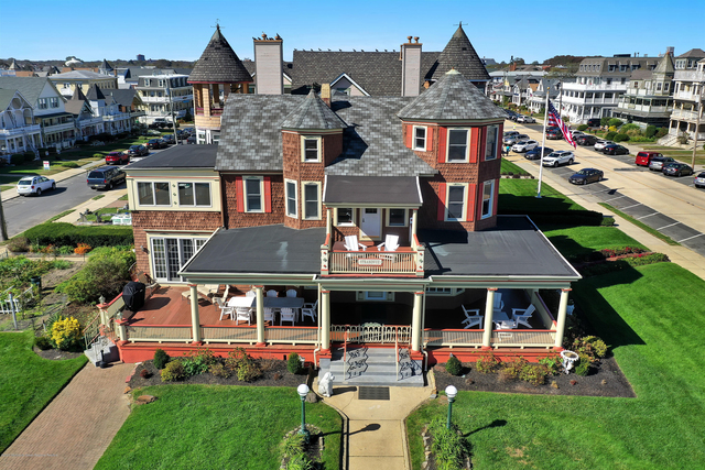19 Ocean Avenue - Photo 1