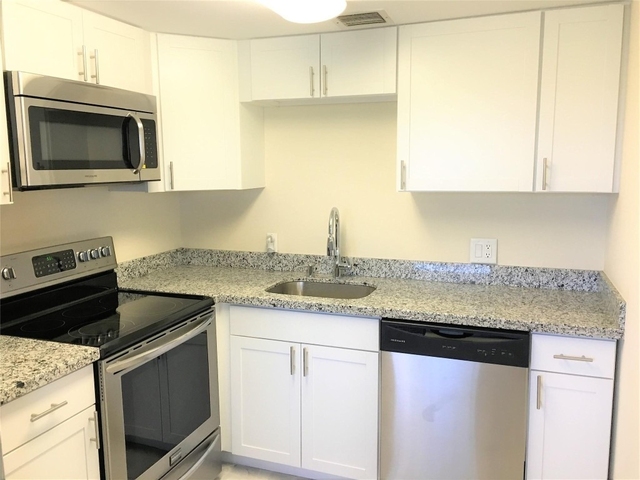 551 Sw 135th Avenue - Photo 1