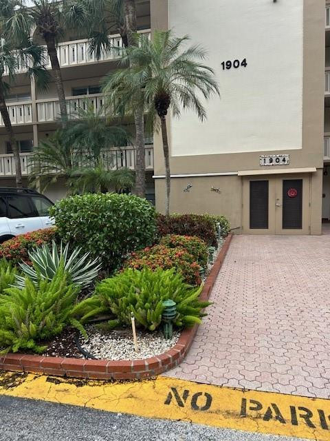 1904 Bermuda Circle - Photo 1