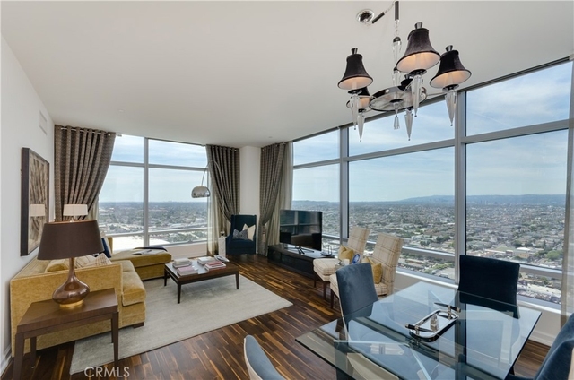 900 W Olympic Boulevard - Photo 1