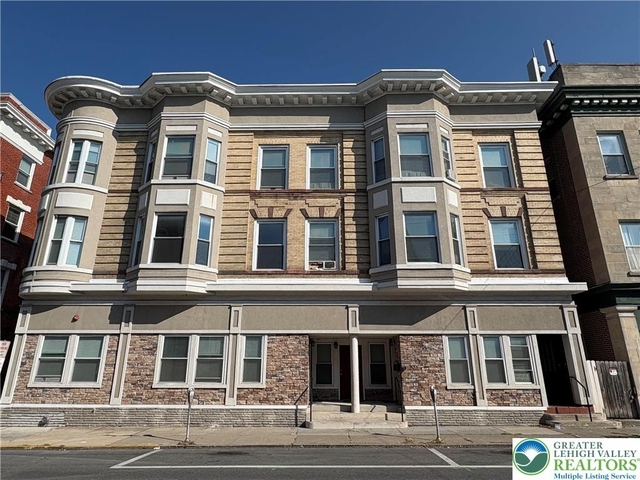 17 Belvidere Street - Photo 1