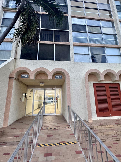 701 Three Islands Boulevard - Photo 1