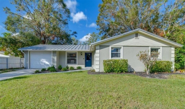 2938 W Mark Drive - Photo 1