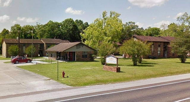 865 Hwy 105 W - Photo 1