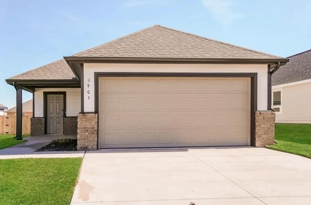 1905 Crimson Lake Boulevard - Photo 1