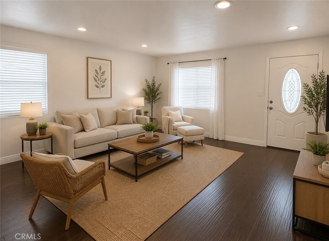 847 W Gage Avenue - Photo 1