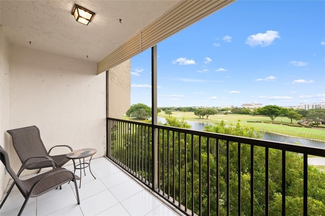 3300 W Rolling Hills Circle - Photo 1