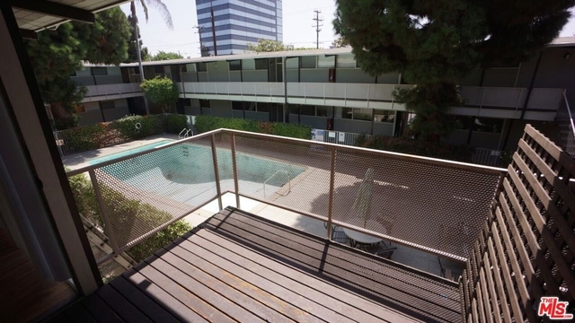 11133 Rose Avenue - Photo 1