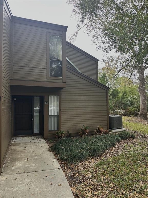13 Surrey Court - Photo 1