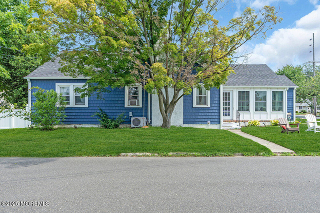 99 River Court - Photo 1