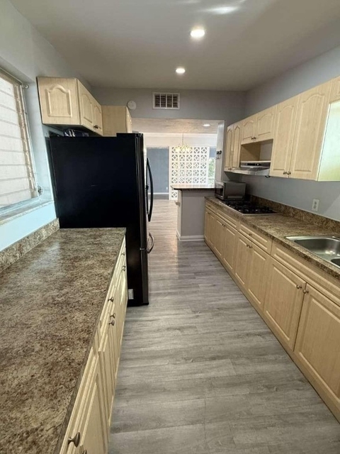 400 E Prima Vista Boulevard - Photo 1