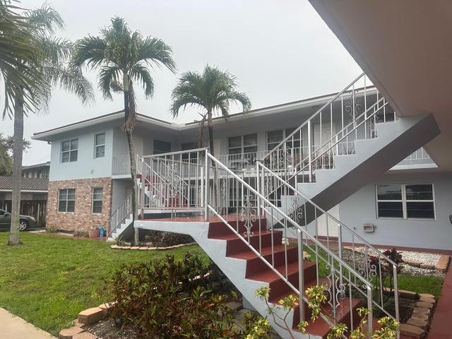 2725 Middle River Drive - Photo 1
