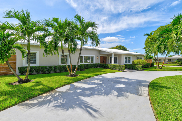 7101 W Lake Drive - Photo 1
