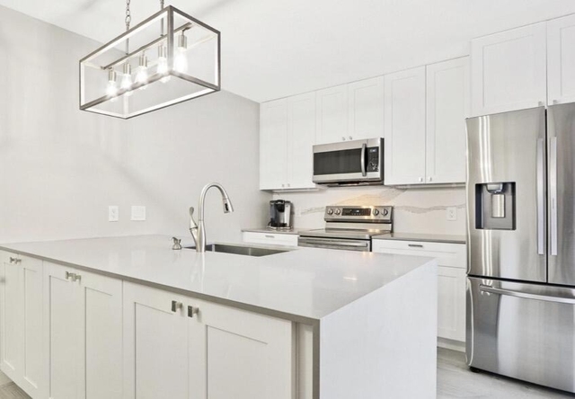 2117 21st Court - Photo 1