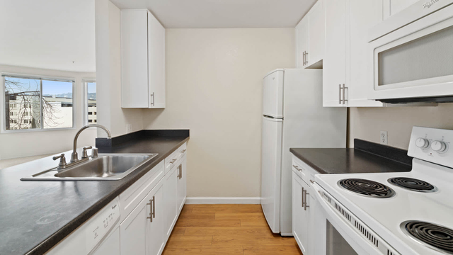 6401 Shellmound St. - Photo 1