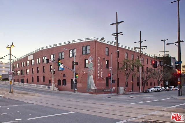 900 E 1st Street - Photo 1