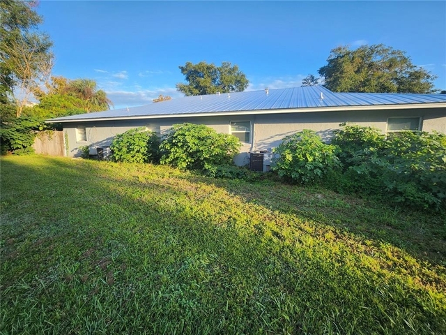 5200 Se 31st Street Se - Photo 1