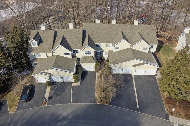 305 Glenwood Drive - Photo 1