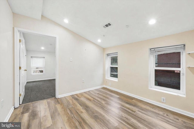33 S 19th Street - Photo 1