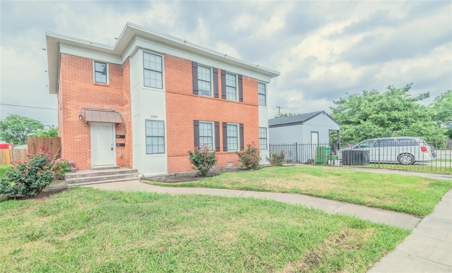2319 Rosewood Street - Photo 1