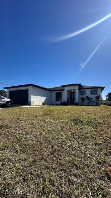 3217 64th Street W - Photo 1