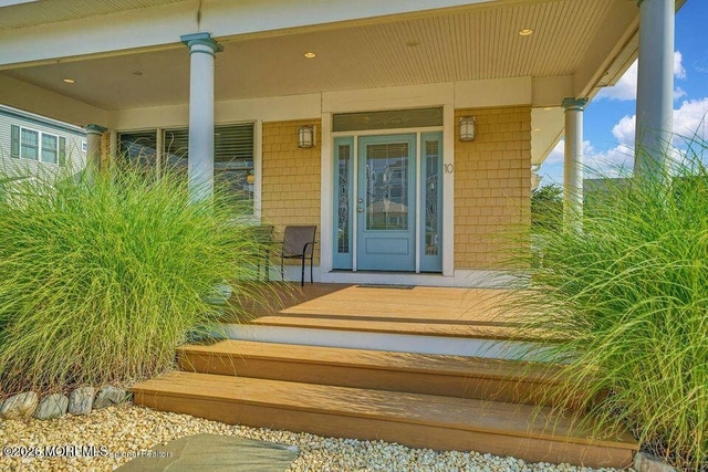 10 4th Avenue - Photo 1